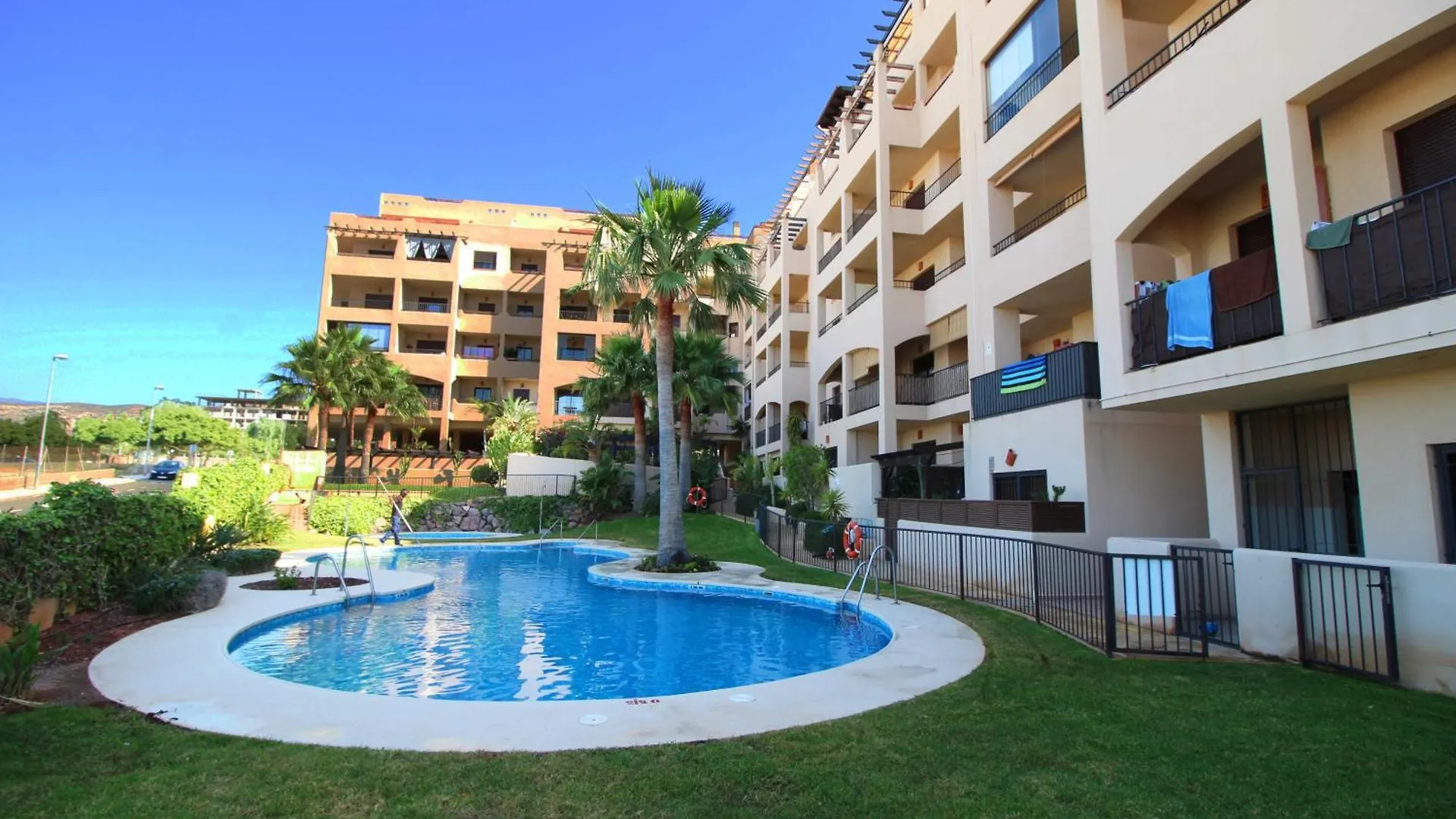 Expoholidays - Apartamentos Albardi Aguadulce